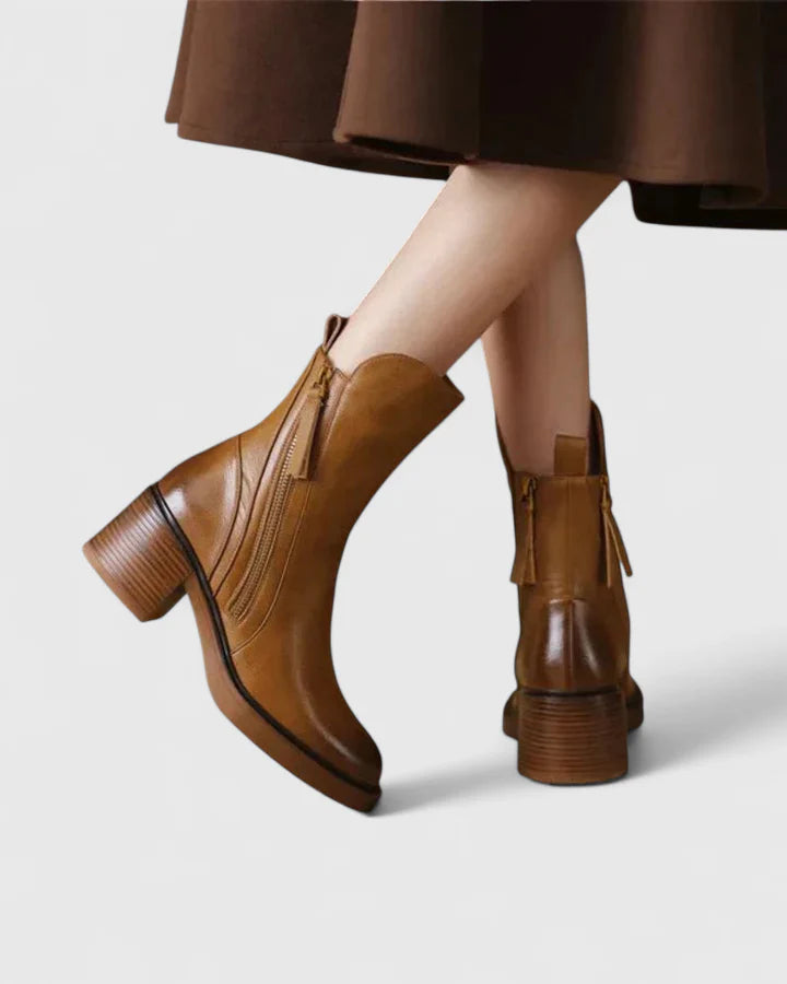 Isay | Orthopedic Boots